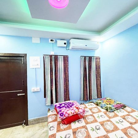 Hotel Radha Krishna Пури Экстерьер фото