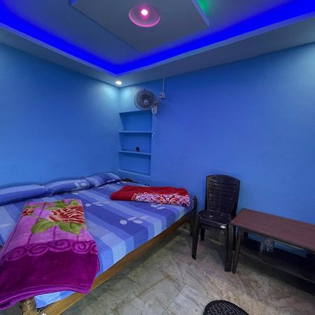 Hotel Radha Krishna Пури Экстерьер фото