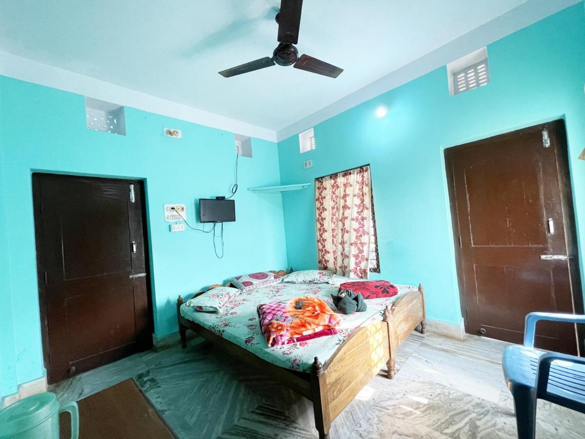 Hotel Radha Krishna Пури Экстерьер фото