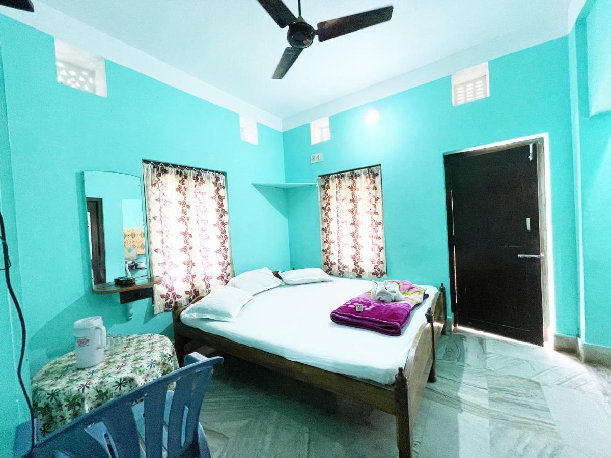 Hotel Radha Krishna Пури Экстерьер фото