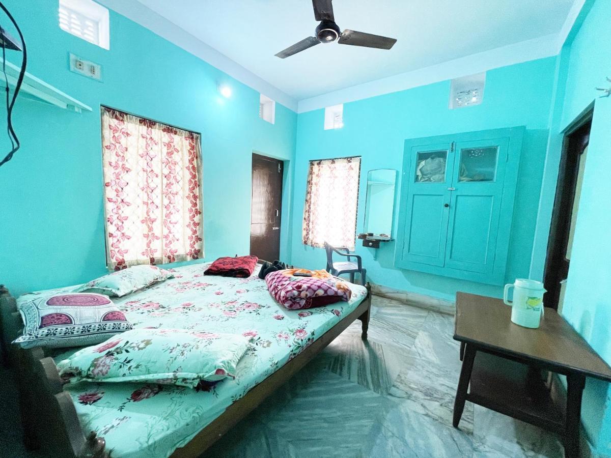 Hotel Radha Krishna Пури Экстерьер фото